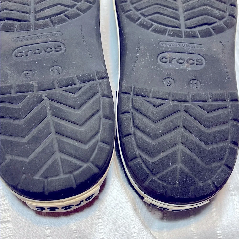 N/A crocband crocs